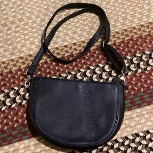 Jewell by Thirty One Black Crossbody Lightweight Adjustable Strap Purse Bag